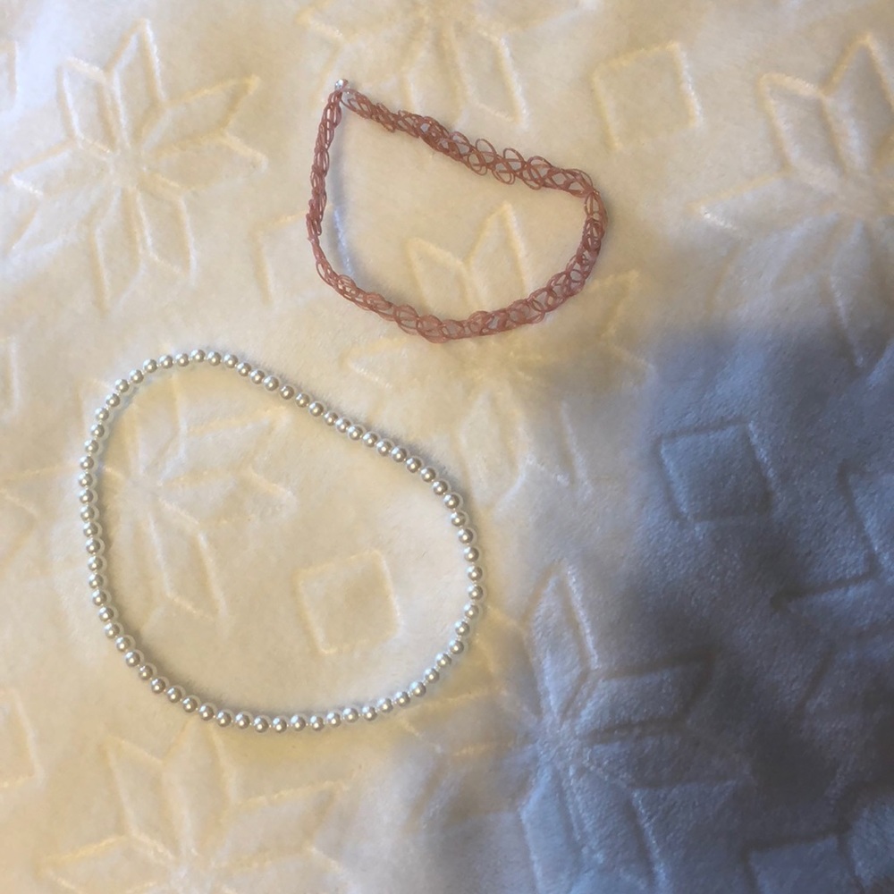 chokers